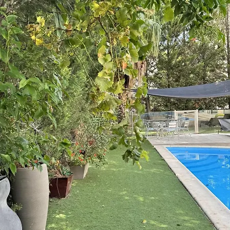 Villa Piscine Confort, Barbecue 4 Etoiles Marseilles